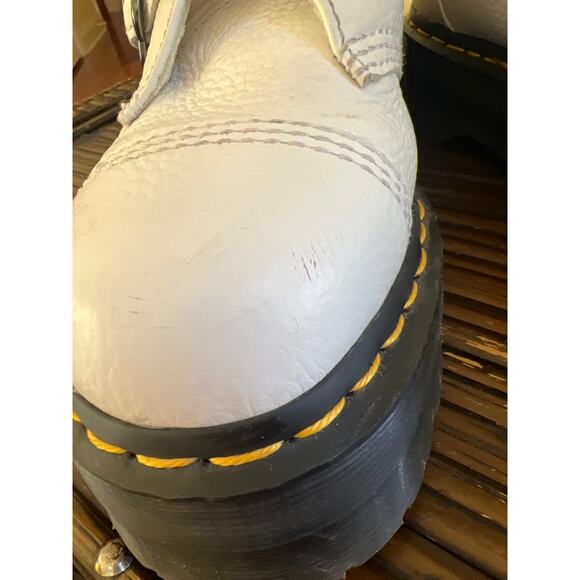 Dr. Marten's Devon Flower Buckle White Leather Platform Boots Women's Size 8 EUC - Picture 10 of 12